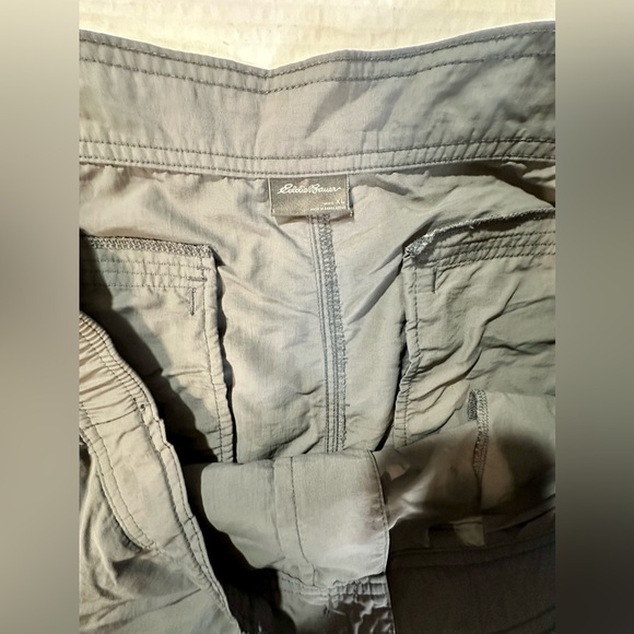 Eddie Bauer Mens Nylon Cargo Hiking Shorts Gray Belted Pockets Size XL Preowned - Picture 9 of 11
